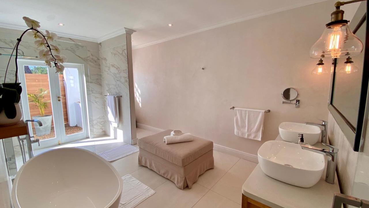 Hotel La Paris Estate à Franschhoek Extérieur photo